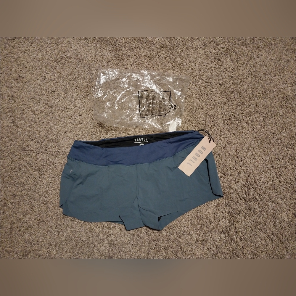 Nobull: NWT-XL- steel blue, 2" pace shorts
